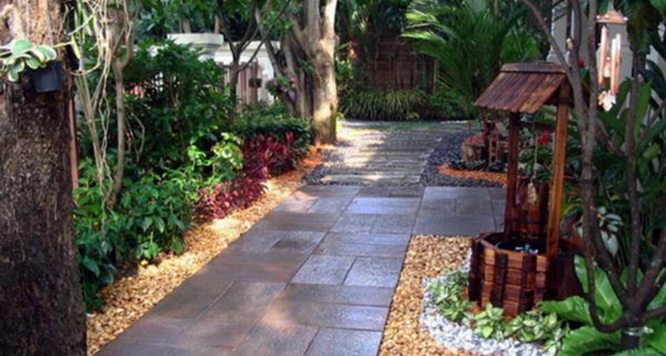 Pour On DIY Projects in 3 Easy Steps c