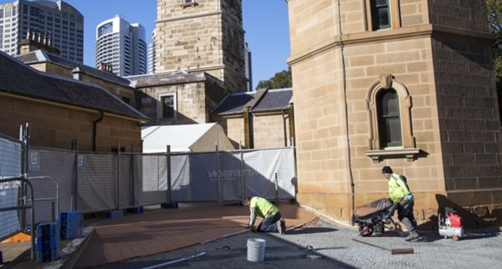 Large Scale Project Misconceptions Debunked c