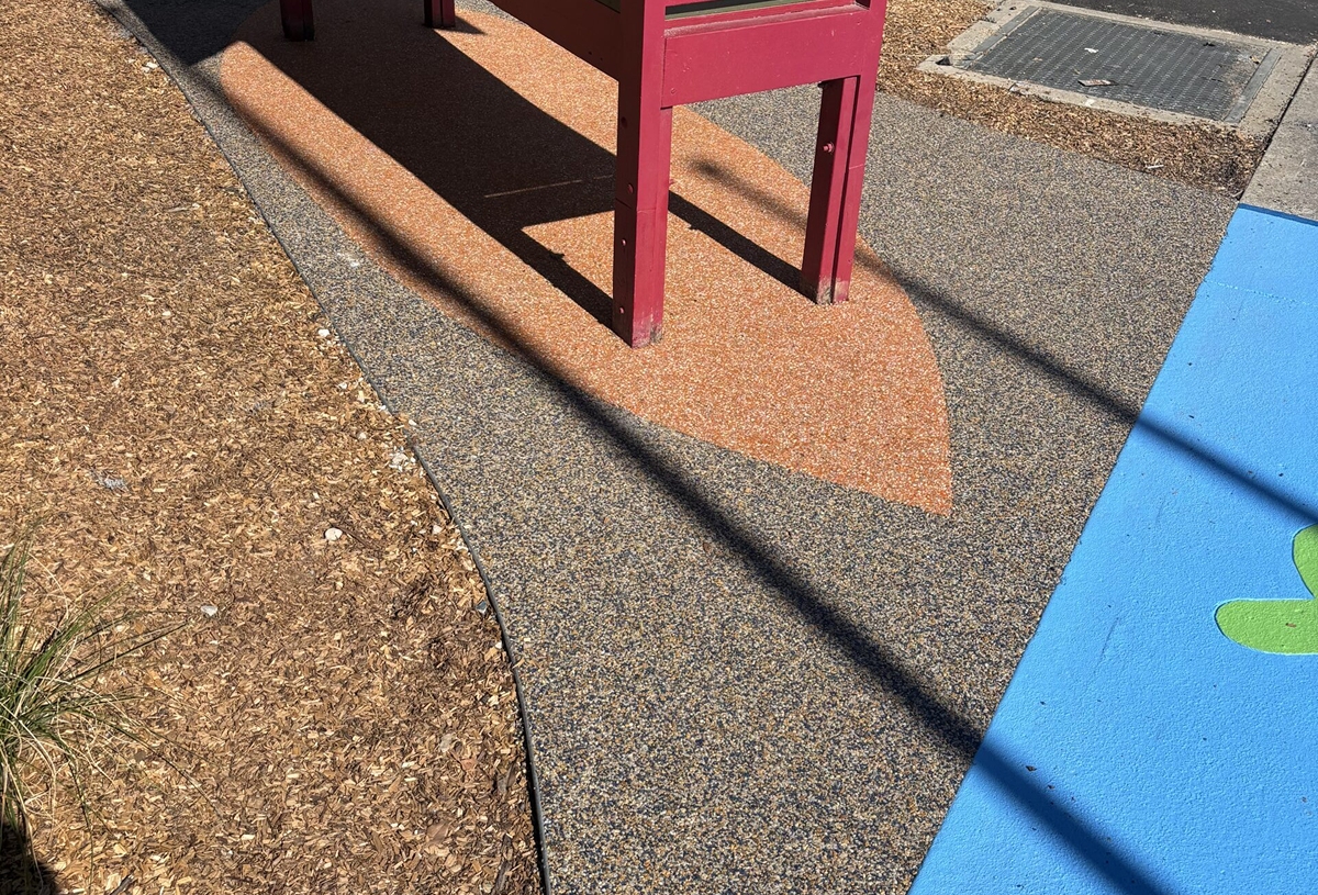 Footpath and Public Space compressed (19)