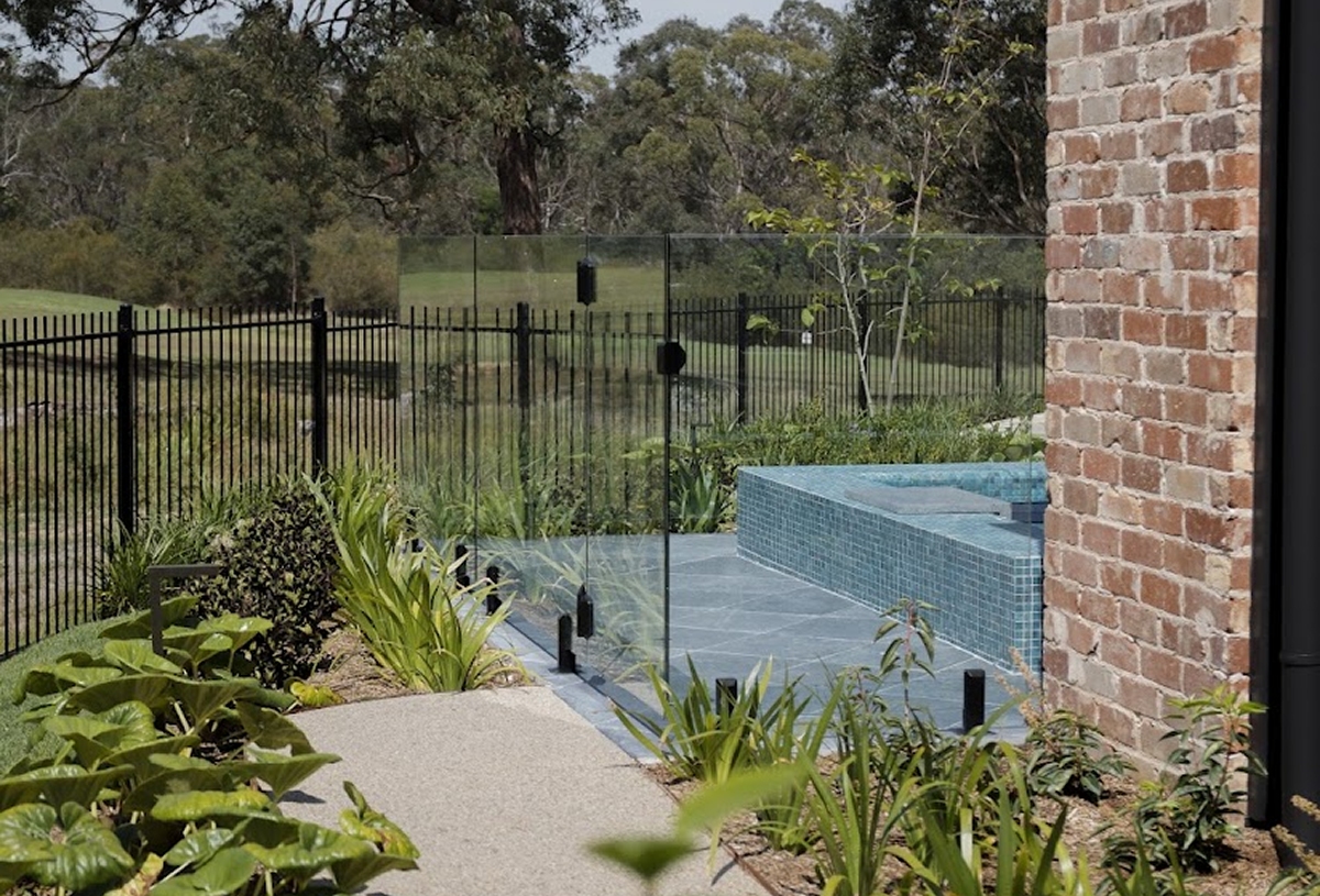 Footpath and Public Space compressed (3)