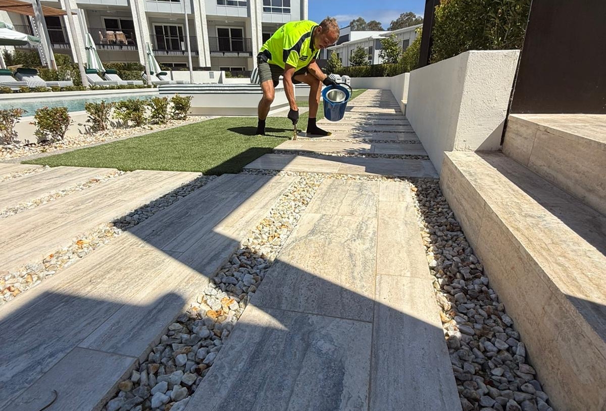 PourOn Gravel Binder compressed (10)