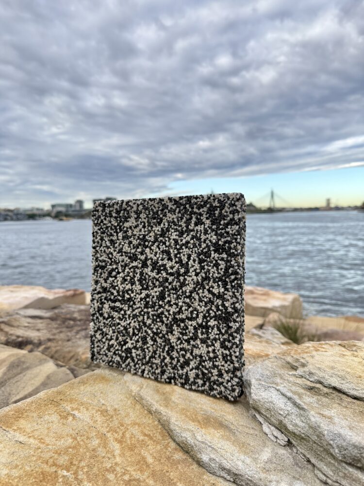 Black & White Premium Angle