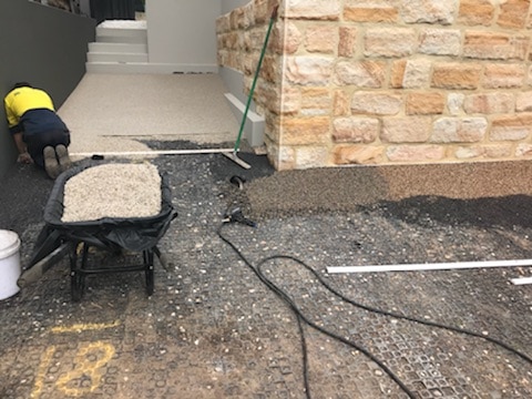 3158-During-drainage-cell-being-overlaid-with-StoneSet